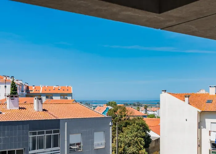 Mira-Ria - Apartamento Em Bairro Calmo E Central