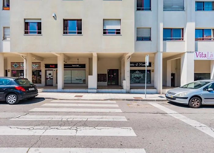 Mira-Ria - Apartamento Em Bairro Calmo E Central