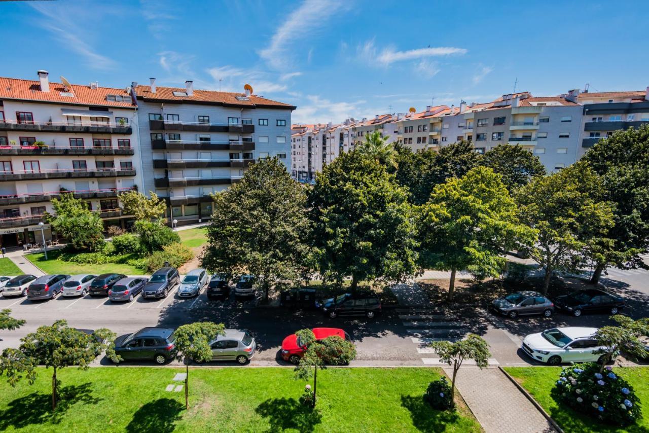 Mira-ria - Em Bairro Calmo E Aveiro
